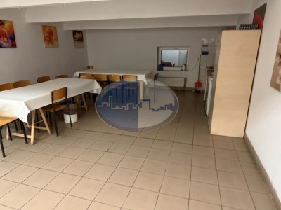 Obiekt komercyjny na sprzedaż o pow. 3046,35 m2 - Nowe Miasteczko - 9 000 000,00 PLN