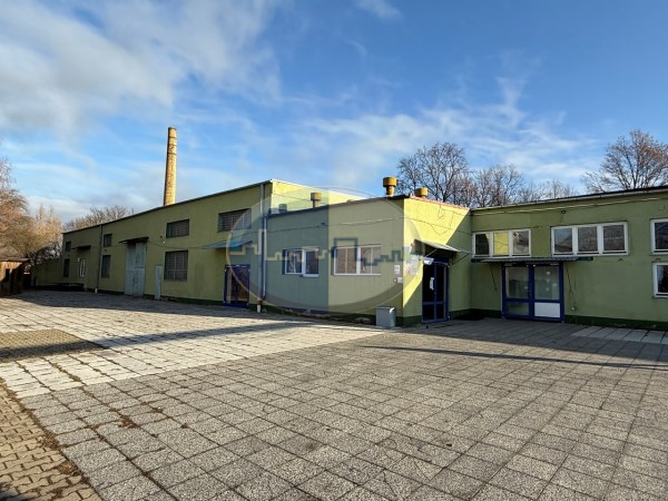 Obiekt komercyjny na sprzedaż o pow. 3046,35 m2