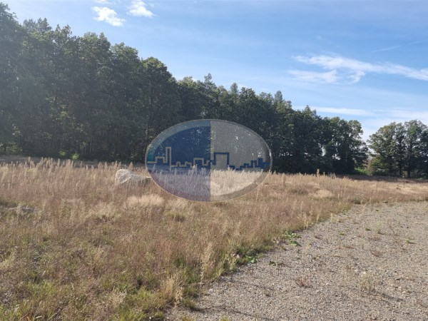 Działka na sprzedaż o pow. 3100 m2