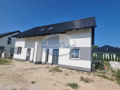 Dom na sprzedaż o pow. 100 m2 - Czerwieńsk - 625 000,00 PLN