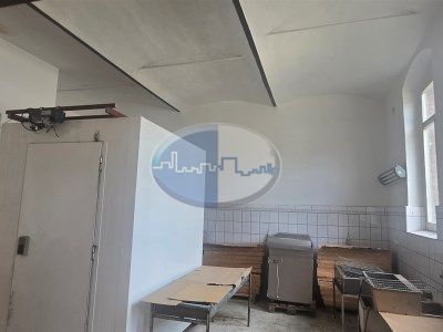 Obiekt komercyjny na sprzedaż o pow. 2389,80 m2 - Żary - 3 500 000,00 PLN