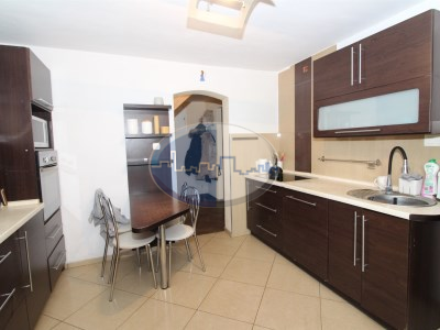 Dom na sprzedaż o pow. 130 m2 - Zielona Góra - 850,00 PLN